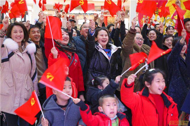 以强大主权货币为基石  建设强大中国特色金融体系